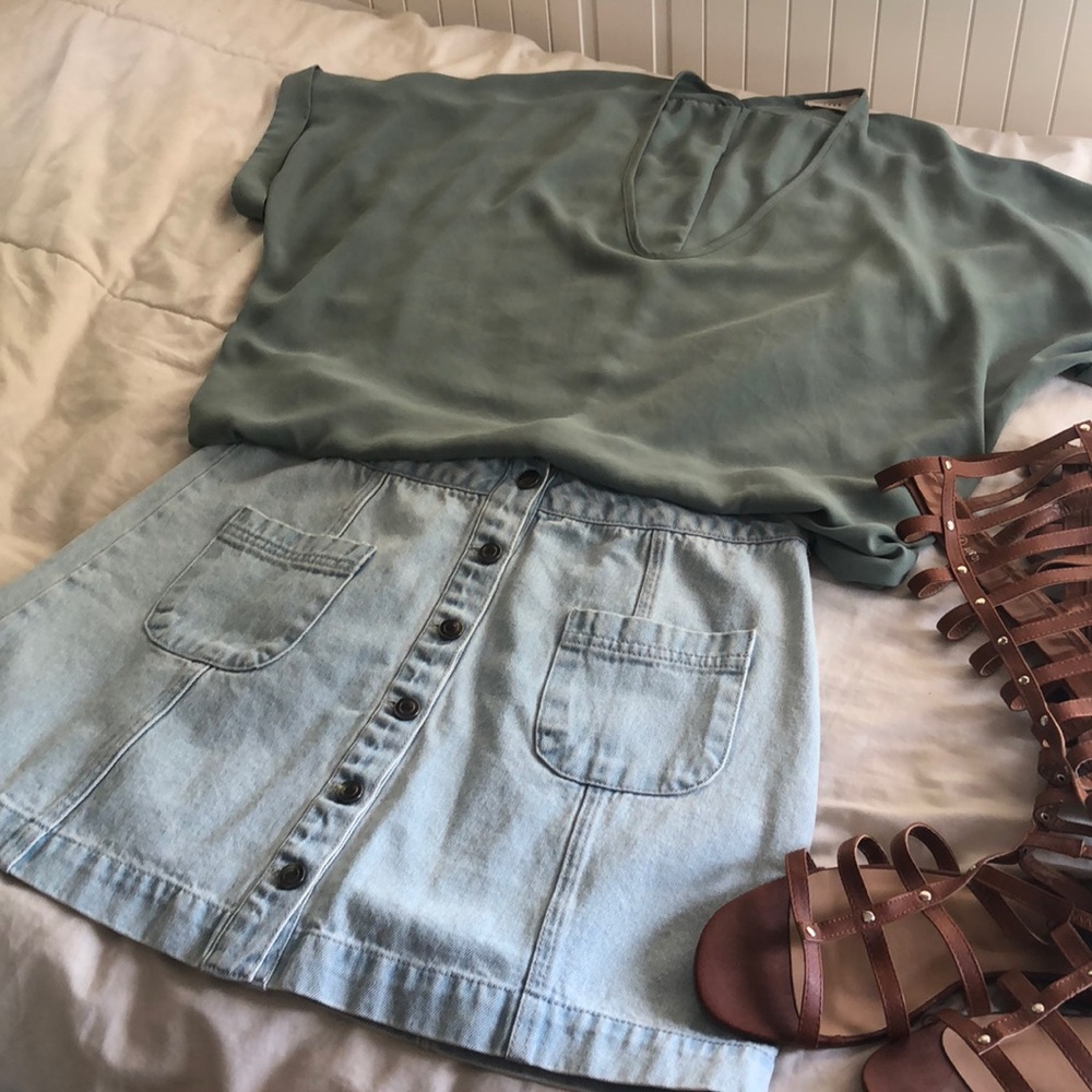 Forever 21 Denim Button-Front Mini Skirt